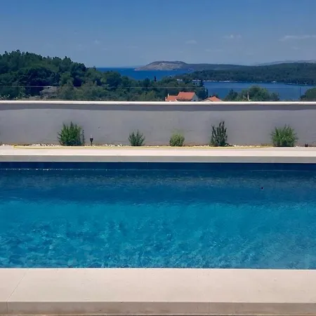Villa Bay View