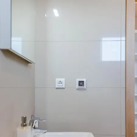 Bay View Villa *